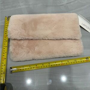 Women’s Cream Faux Fur Clutch
